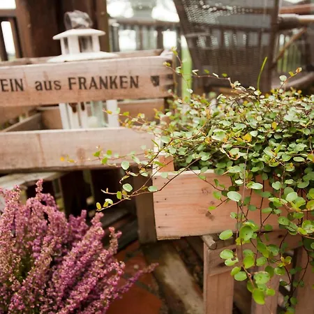 Am Heverstrom, Garni