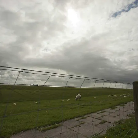 Am Heverstrom, Garni