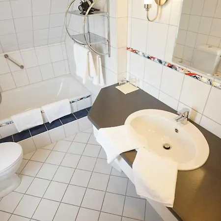 Am Heverstrom, Garni